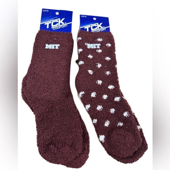 TCK Accessories - 2 Pair of TCK Plush Maroon Socks Massachusetts Institute of Technology (MIT) NWT